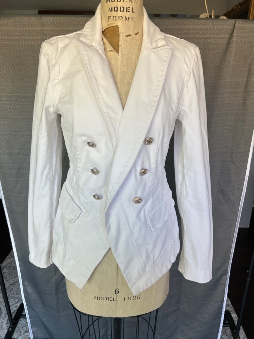 Women's White Double-Breasted Tailored Blazer size 8 cotton spandex blend